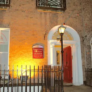 3* Отель Baggot Court Townhouse